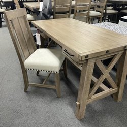 Darby's Big Furniture