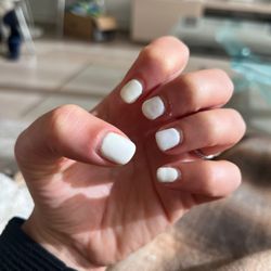 Lamorinda Nails - Look bad. There is a wave in my nails.