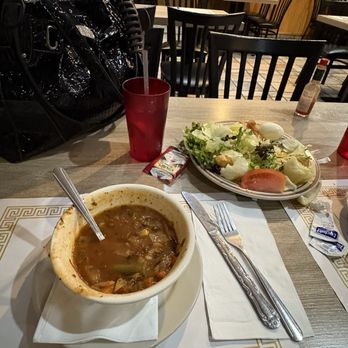 Billy's Pocono Diner - Veggie soup & house salad - Diners Near Me - Tannersville, Pennsylvania Billy's Pocono Diner - Veggie soup & house salad - Diners Near Me - Tannersville, Pennsylvania