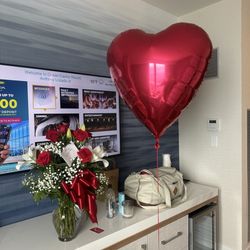 Atlantic City Flower Shop - Balloon was perfect - size amazing
