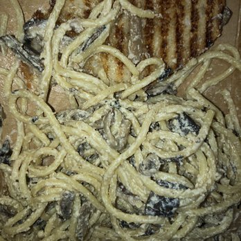Freesoulcaffe - Fettuccini Alfredo - Vegan Near Me - Tustin, California Freesoulcaffe - Fettuccini Alfredo - Vegan Near Me - Tustin, California