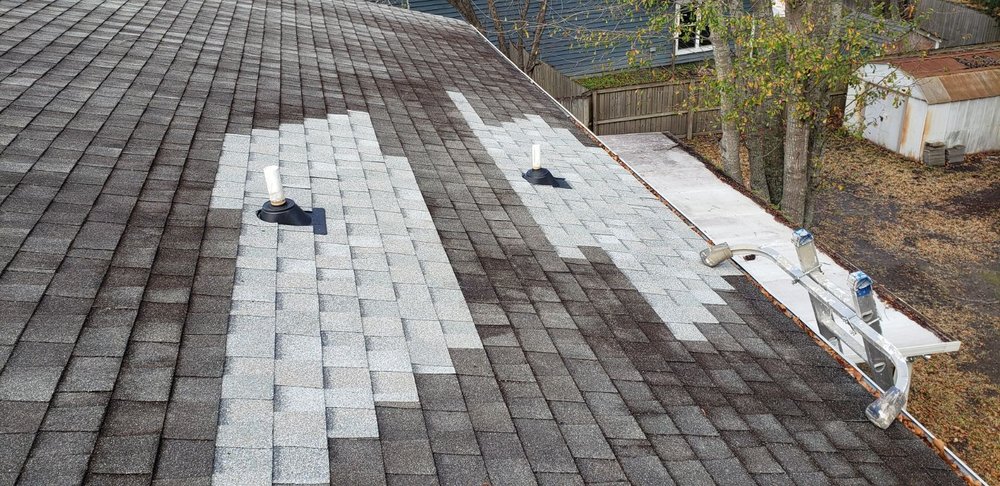 Slide of Donnie Long Roofing