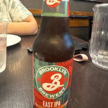 L&B Spumoni Gardens - Brooklyn Brewery India Pale Ale - Pizza Near Me - Brooklyn, New York L&B Spumoni Gardens - Brooklyn Brewery India Pale Ale - Pizza Near Me - Brooklyn, New York