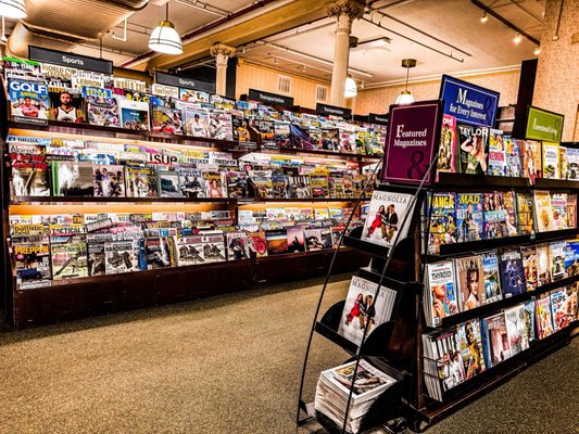 Barnes & Noble by null