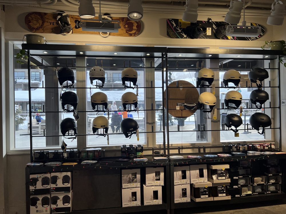 MAX SNOWBOARDS TEMP. CLOSED Updated September 2024 16 Photos & 48