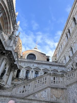 Doge's Palace by null
