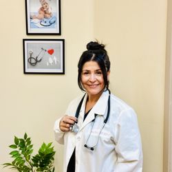 El Milagro Family Medical Care - Deisy Nava, Family Nurse Practitioner, Certified.  Experienced in medicine for over 30 years. Bilingual- Spanish/English.