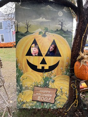 Kenova's Pumpkin House by null