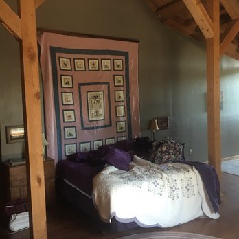 Brinkmann Farmstead Bed & Breakfast - Bed & Breakfast Near Me - Owensville, Missouri Brinkmann Farmstead Bed & Breakfast - Bed & Breakfast Near Me - Owensville, Missouri