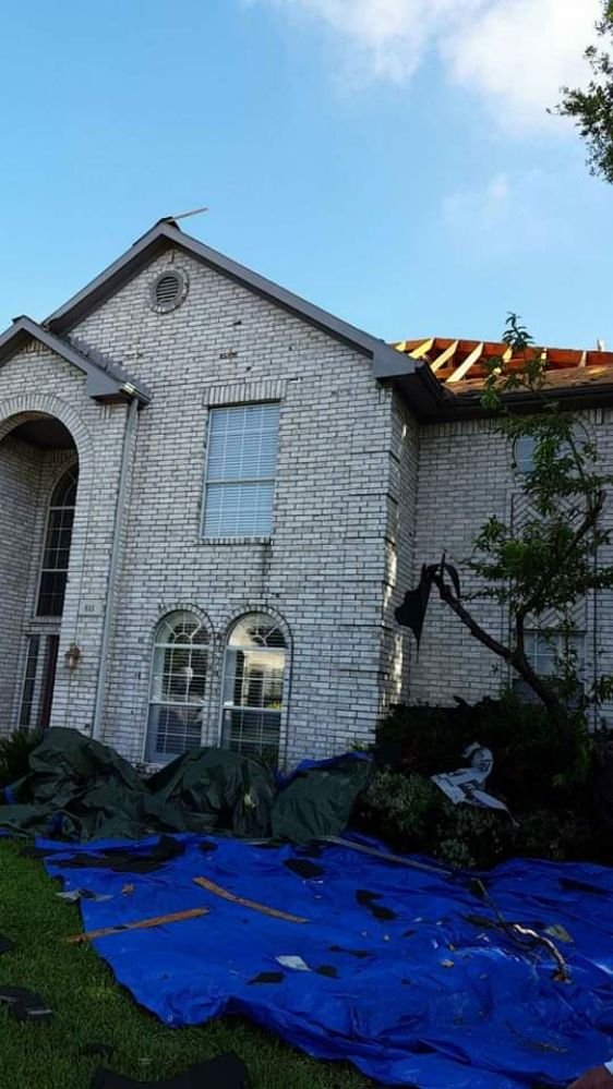 Slide of YFM Roofing