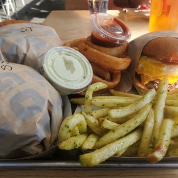 Gotts Roadside - Burgers Near Me - Napa, California Gotts Roadside - Burgers Near Me - Napa, California