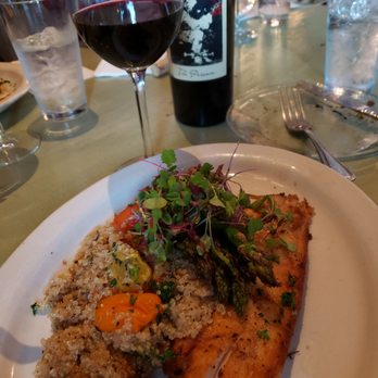 Lulu's on Main - Snapper, blistered tomatoes, asparagus, quinoa...Prisoner wine - Bars Near Me - Sylva, North Carolina