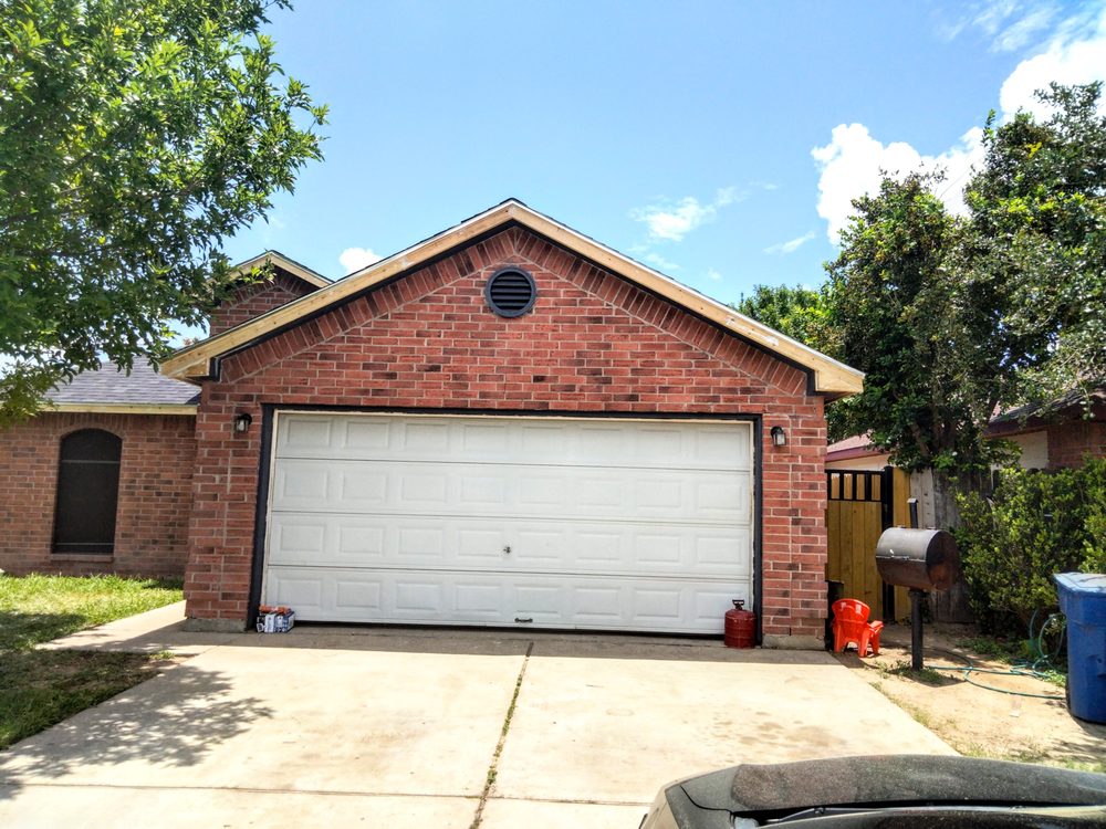 Slide of South Texas Roofing