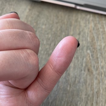 Cute Nail Studio - Peeling on the side where you see the flake from the polish detaching - Nail Salons Near Me - Austin, Texas Cute Nail Studio - Peeling on the side where you see the flake from the polish detaching - Nail Salons Near Me - Austin, Texas