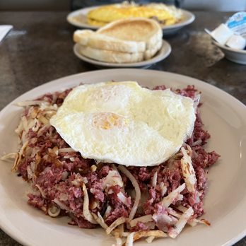 The Virginian Restaurant - Corned Beef Hash - American Near Me - Jackson, Wyoming The Virginian Restaurant - Corned Beef Hash - American Near Me - Jackson, Wyoming