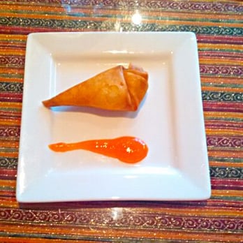 Bangkok Flavor 2 - Koong Houm Pa'-Spiced Chicken - In a spring roll wrapper and fried. Good taste. The spices could have been more prevalent. - Thai Near Me - Canton, Michigan
