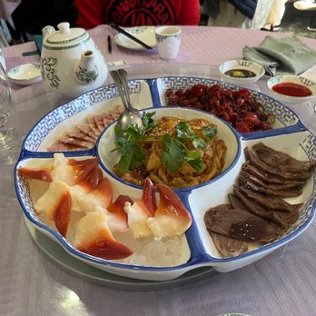 Golden Lake Pavilion - Dim Sum Near Me - Flushing, New York Golden Lake Pavilion - Dim Sum Near Me - Flushing, New York