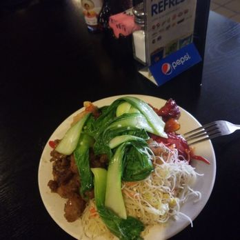 Mitsui Buffet - Lunch.. Busy in here actually? - Japanese Near Me - Clovis, California