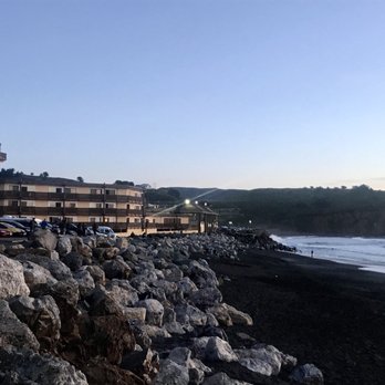 Lighthouse Hotel - View of the Hotel from Rockaway beach - Hotels Near Me - Pacifica, California