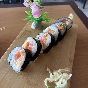 Sian Restaurant - 51. Lady Love Roll 8pcs - Sushi Bars Near Me - Tulsa, Oklahoma Sian Restaurant - 51. Lady Love Roll 8pcs - Sushi Bars Near Me - Tulsa, Oklahoma
