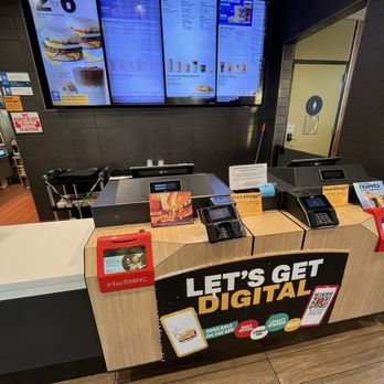 McDonald's - Burgers Near Me - Los Angeles, California McDonald's - Burgers Near Me - Los Angeles, California