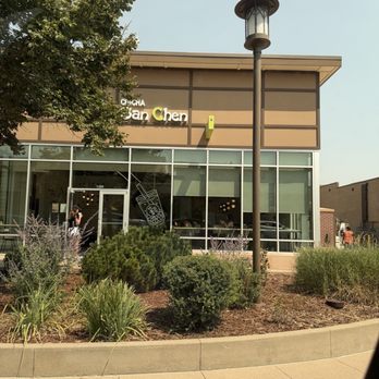 ChiCha San Chen - Entrance with no line on a weekday - Bubble Tea Near Me - Westminster, Colorado