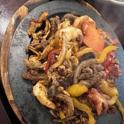 El Manzanillo Mexican Restaurant & Bar