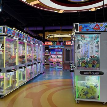 Mega Claw - Rows of claw games - Arcades Near Me - Las Vegas, Nevada