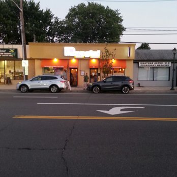 Raagini - Exterior Shot from the Stop n' Shop Parking Lot Across the Street - Indian Near Me - Baldwin, New York