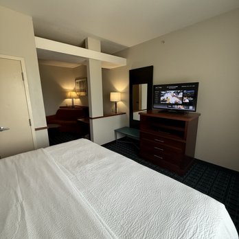 Fairfield by Marriott Inn & Suites Marshall - Hotels Near Me - Marshall, Texas