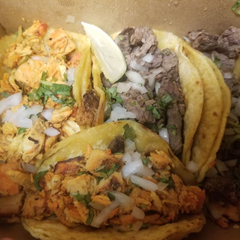 Devorame - (4) taco combo plate includes;chicken, Alpastor, and  Asada are very flavorful, savory and juicy. - Food Trucks Near Me - Los Angeles, California