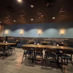 Craft 60 Taphouse & Grill - Seating area