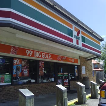 7-Eleven - the exterior of a fast food restaurant - Convenience Stores Near Me - Virginia Beach, Virginia