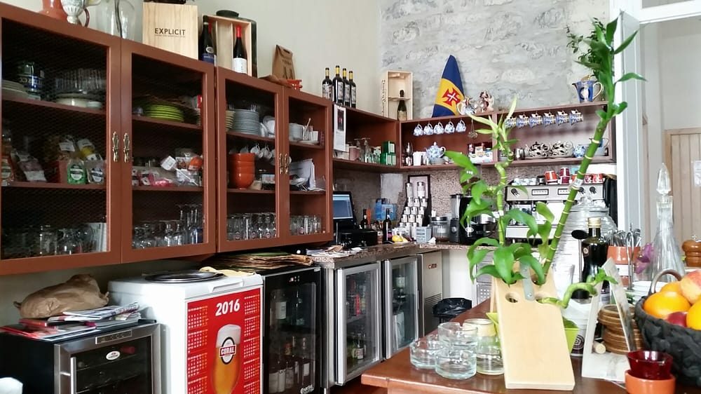 SAUDADE MADEIRA Cafes R. João Gago, 2, Funchal, Portugal