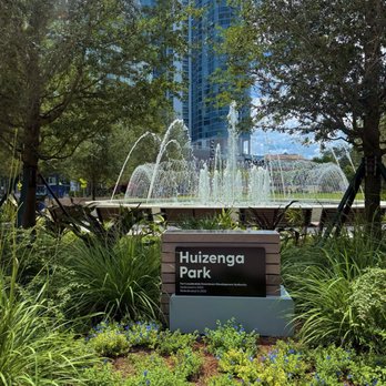 Huizenga Park - Parks Near Me - Fort Lauderdale, Florida