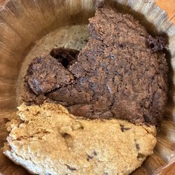 Fera'wyn's Artisan Chocolates - Brookie
