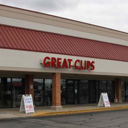 Great Clips - Conveniently located next to Kroger