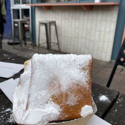 Le Bon Temps - Beignets