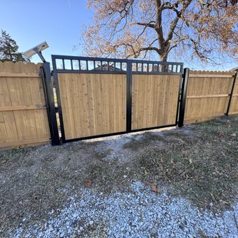 Ec Landscape And Welding - Metal gates - Fences & Gates Near Me Ec Landscape And Welding - Metal gates - Fences & Gates Near Me