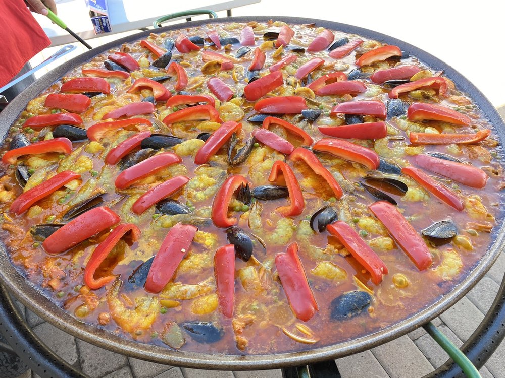 The Paella Man Logo
