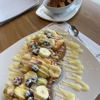 Pur & Simple - French Toast with side order of potatoes - Breakfast & Brunch Near Me - Woodbridge, Ontario Pur & Simple - French Toast with side order of potatoes - Breakfast & Brunch Near Me - Woodbridge, Ontario