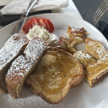 Arandas Cafe - French Toast - Breakfast & Brunch Near Me - Imperial Beach, California