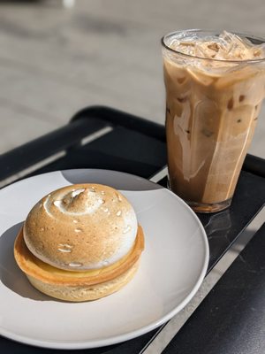 Farine Bakery & Café by null