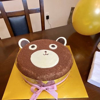 Breeze Bakery Cafe - Cake looking very pretty out the box.  8" Choco Bear Cake - Bakeries Near Me - Annandale, Virginia