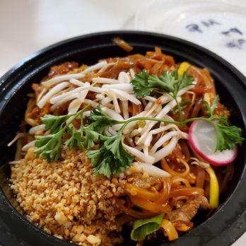 Asian Thai Kitchen - pad thai- Beef - Food Delivery Services Near Me - Miami, Florida