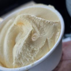 We Cupcake - Homemade Vanilla Ice Cream