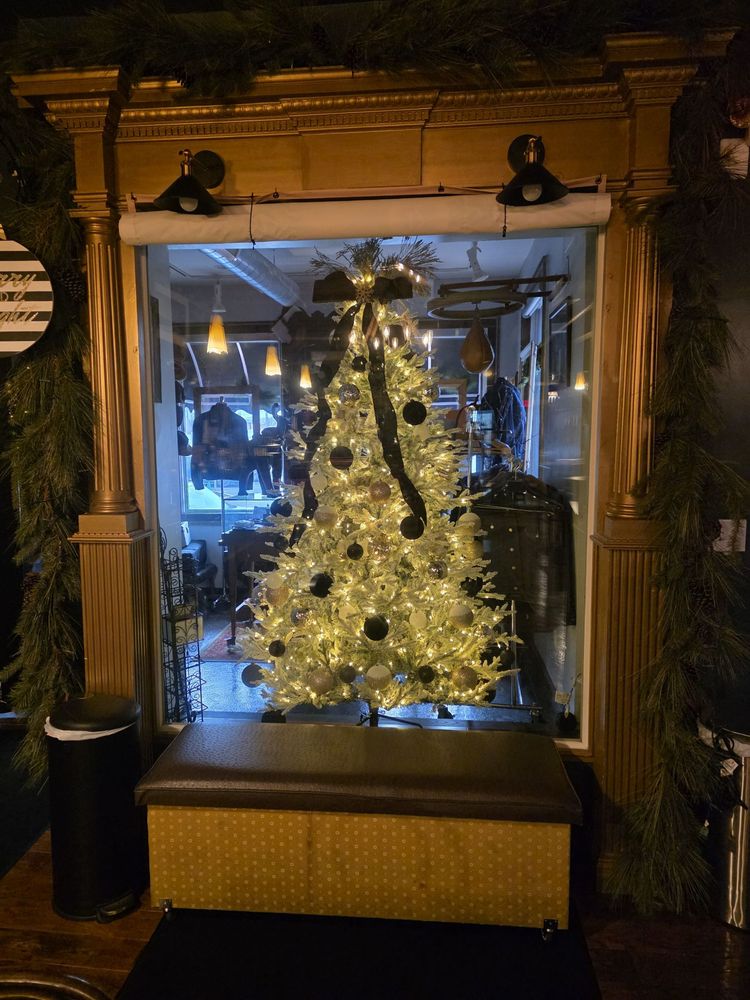 DiscContinued Homme Logo