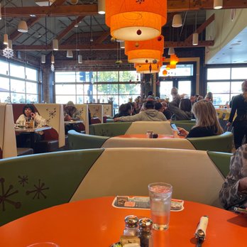 Snooze, an A.M. Eatery - Inside setting - Breakfast & Brunch Near Me - Orange, California Snooze, an A.M. Eatery - Inside setting - Breakfast & Brunch Near Me - Orange, California