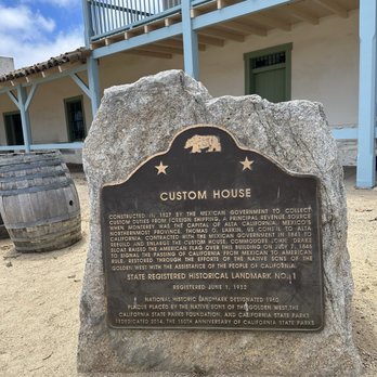 Custom House Plaza - Parks Near Me Custom House Plaza - Parks Near Me