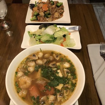 Thai On 1 - Phad See Ew w/ tofu & w/o eggs, veggie side, Tom Yum soup with prawns & tofu - Thai Near Me - Seattle, Washington